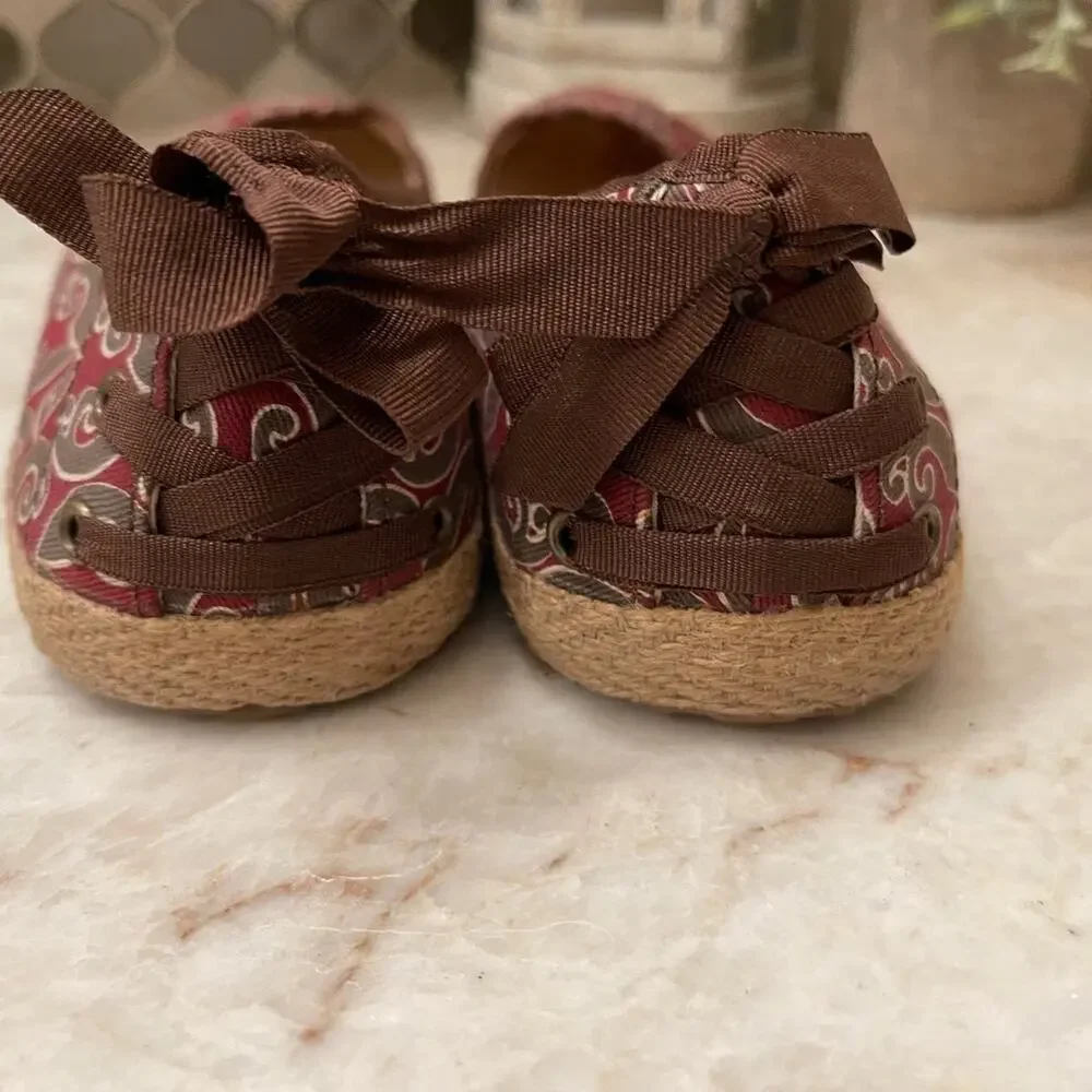 Ugg espadrille loafers Sz 8 maroon and brown comfort shoes
